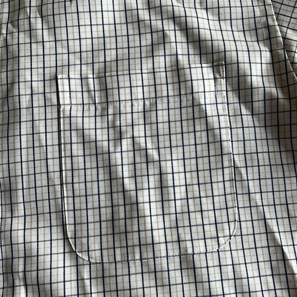 Roundtree and Yorke Polo Shirt - Picture 3 of 5